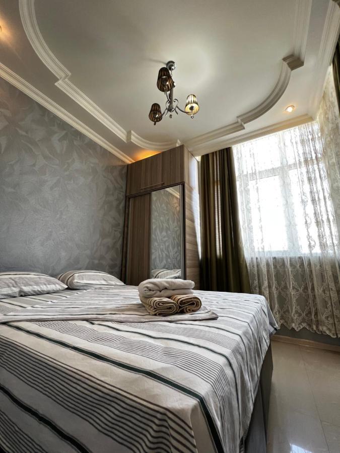 Nukri'S Apartment Batumi Exterior photo